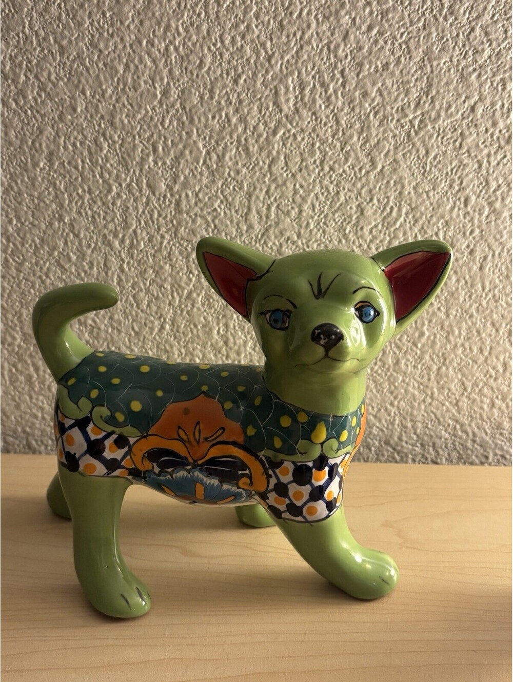 LARGE Talavera POTTERY Chihuahua Chi Dog MEXICO Folk Art Cobalt Blue MULTICOLOR